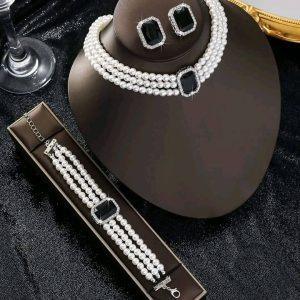 Timeless Royalty 3-Piece Pearl Jewelry Set - Choker, Bracelet & Earring.
