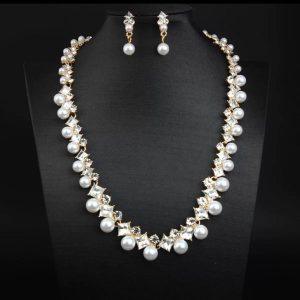 Pearl & Crystal Necklace Set