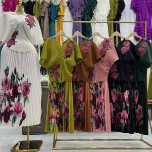 Elegant 2-Piece Floral Pleated Miyanki Skirt and Top Set