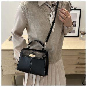 Chic Vintage-Inspired Structured Crossbody Bag