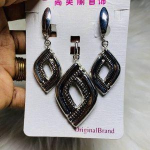 Sunbelle Elegant Geometric Earrings & Pendant Set