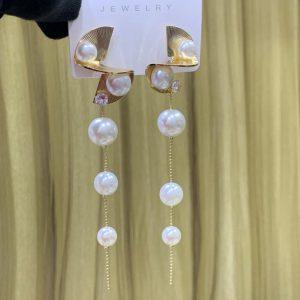 Elegant Gold-Plated Multi-Pearl Drop Earrings