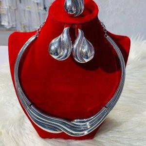 Elegant Silver-Tone Wave Jewelry Set