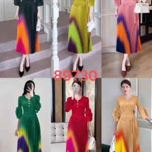 Elegant Gradient Pleated Midi Dress