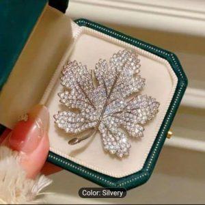 Luxury Crystal Maple Leaf Brooch – Silvery Elegance