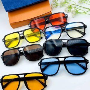 Bold Square Frame Sunglasses – Stylish UV Protection